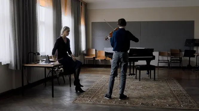 L’Audition (Das Vorspiel) : Le violon dingue