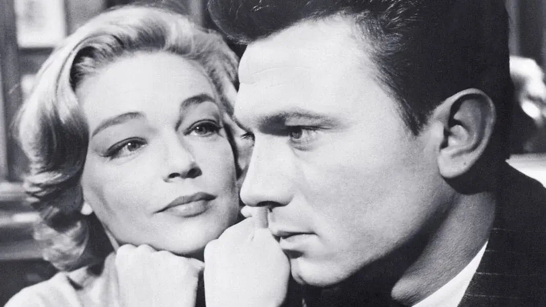 Les Chemins de la Haute Ville (Room at the top) : La convergence des luttes